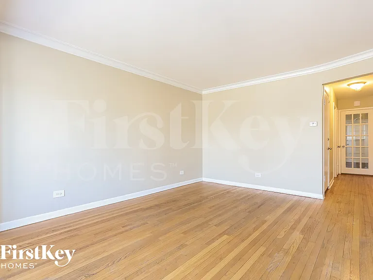 6204 S Kildare Ave #1 — Photo 3
