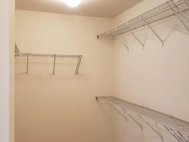23409 Berkeley Meadows Dr — Photo 36