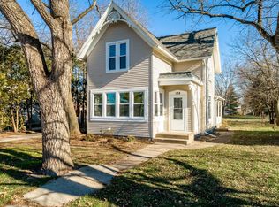 138 S Van Buren St, Cherry Valley, IL
