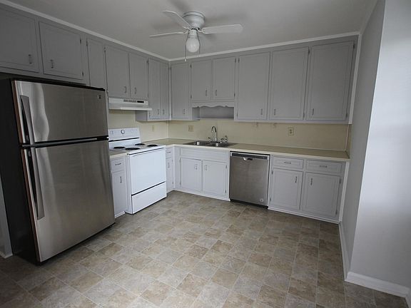 2nd image of 3158 Corner Oak Dr