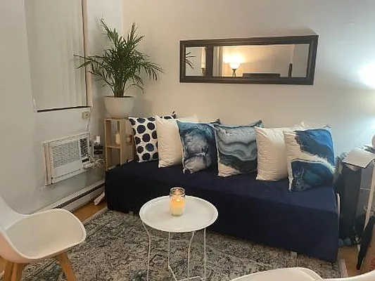 Rented by Alexander C. Lerner, LREB | media 1