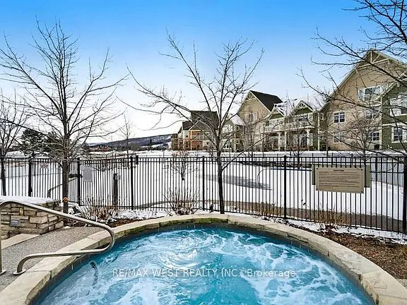 2nd image of 125 Fairway Ct #117