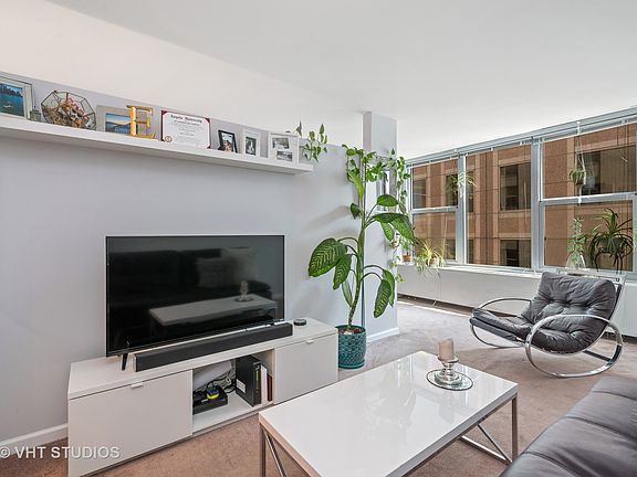 3rd image of 777 N Michigan Ave APT 2506