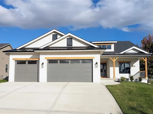 1845 Falcon Ct, Kearney, MO 64060