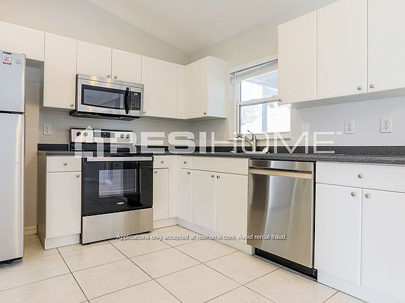 5th image of 3251 S Haberland Blvd