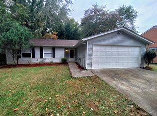 1350 Worthington Hills Dr, Roswell, GA 30076
