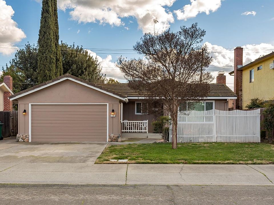 1st image of 1142 Tamarack Dr