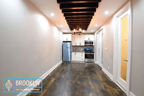 Rented by null | media 14