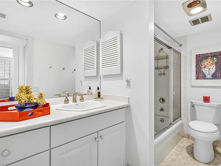 4001 Gulf Shore Blvd N #105 — Photo 19