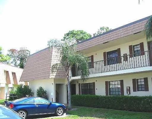 4101 Oak Terrace Dr — Photo 3
