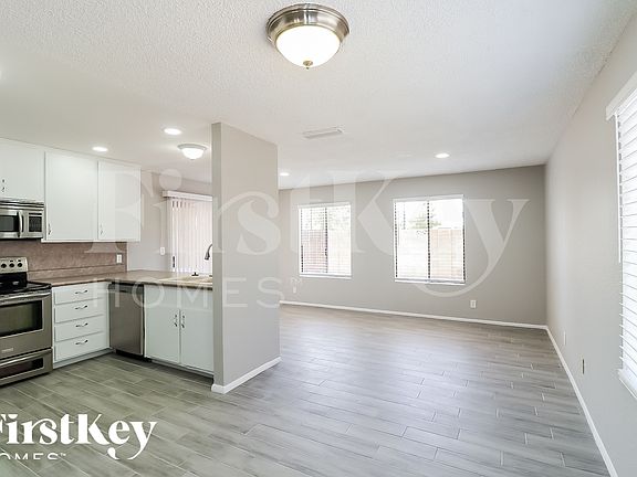 2nd image of 4939 W Golden Ln