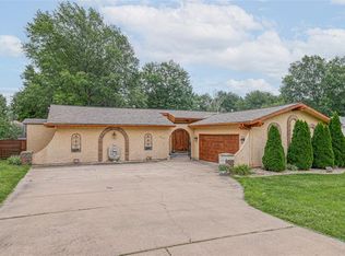 309 SW Pryor Rd, Lees Summit, MO 64081