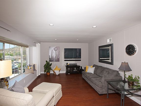 3rd image of 10009 Corkwood Ave