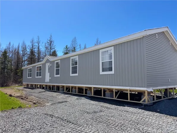 33 Luanne Dr, Lincoln, NB E3B 0Z5