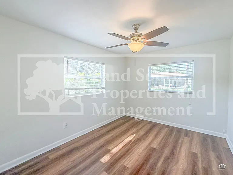 520 McKay Ct — Photo 8