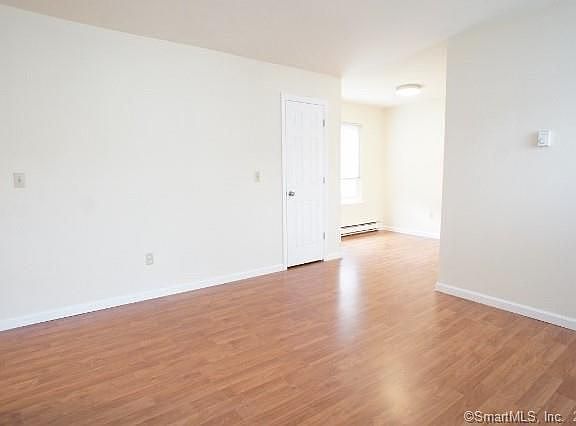 3rd image of 16 Glenwood Ave APT 5