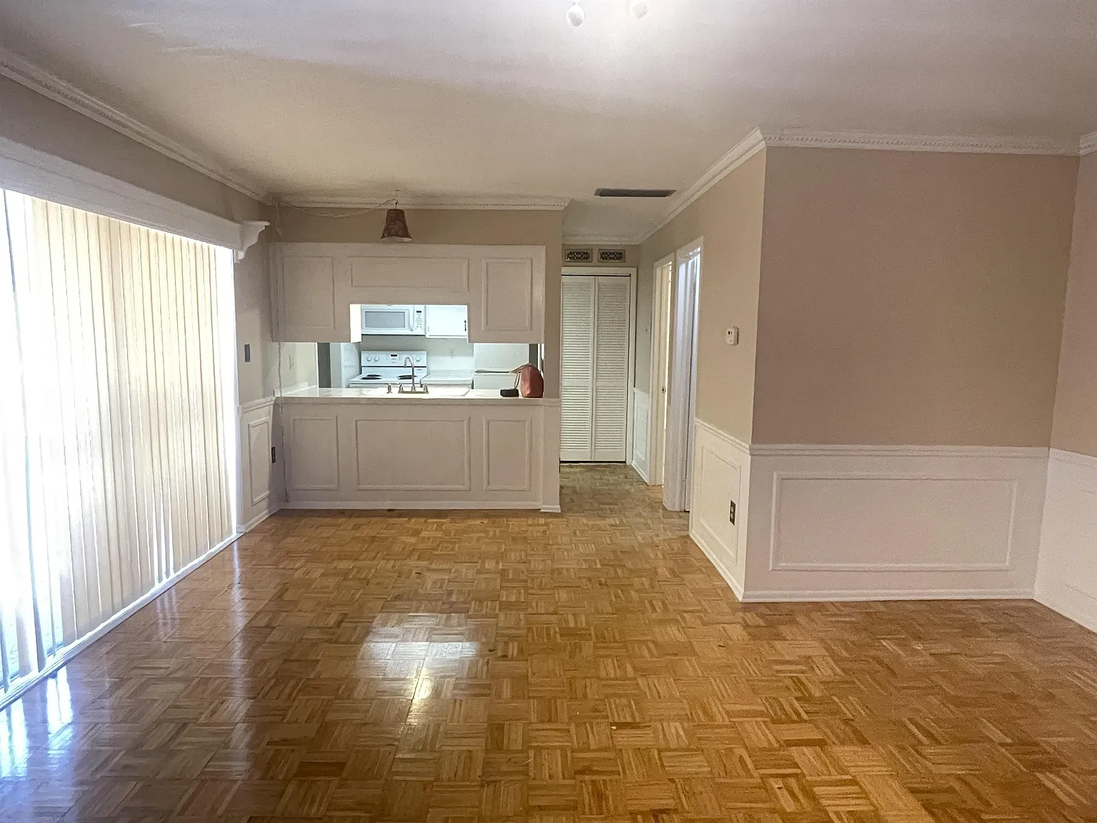 8221 12th Way North - 1 — Photo 3