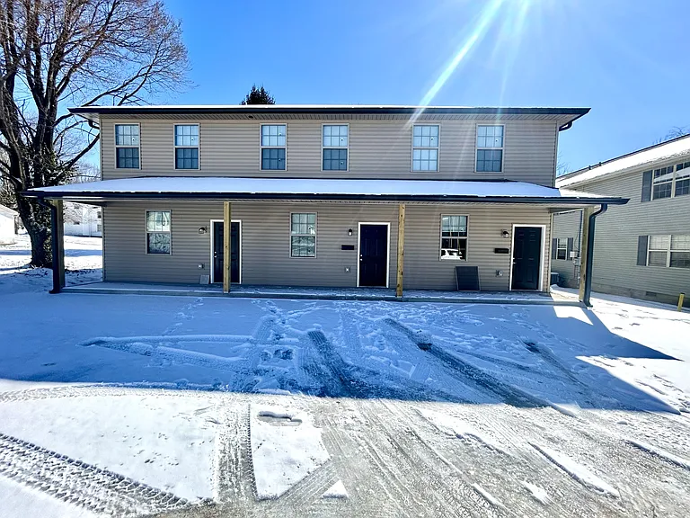 703 E Mount Vernon St #F — Photo 12