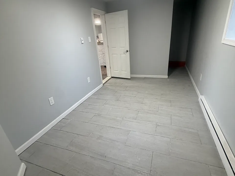 61 Farview St #1