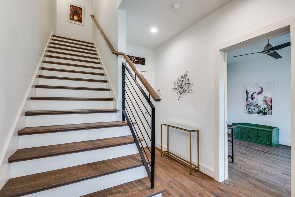 4010 Lemmon Tree Pl, Dallas, TX - View 3