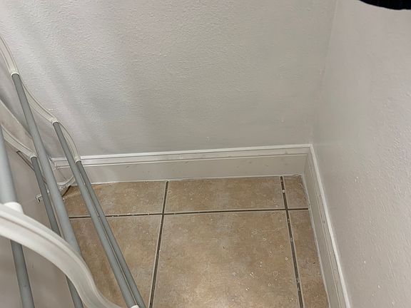 2nd image of 10103 Lake Oak Cir