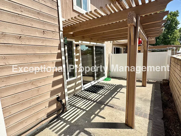 8419 Cedarwood Ln — Photo 14