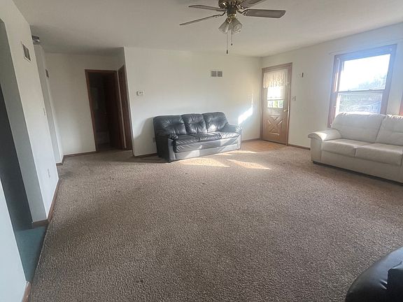 3rd image of 100 Margaret Dr #A