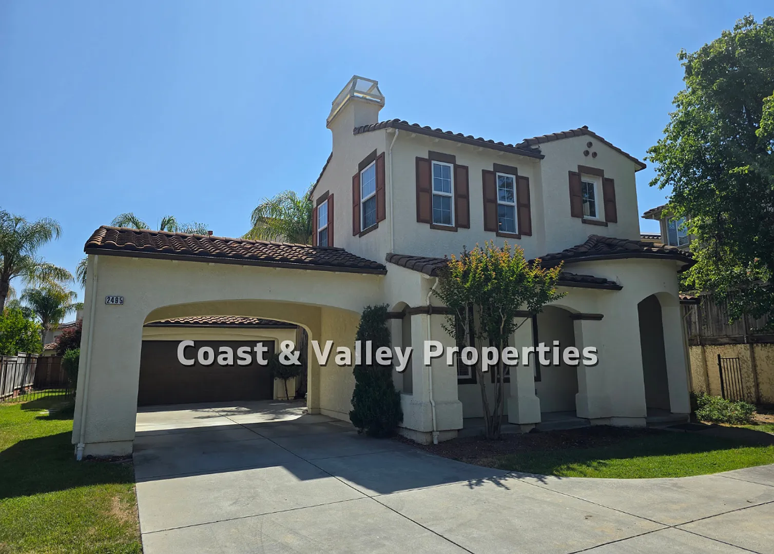 2495 Muirfield Way photo 1