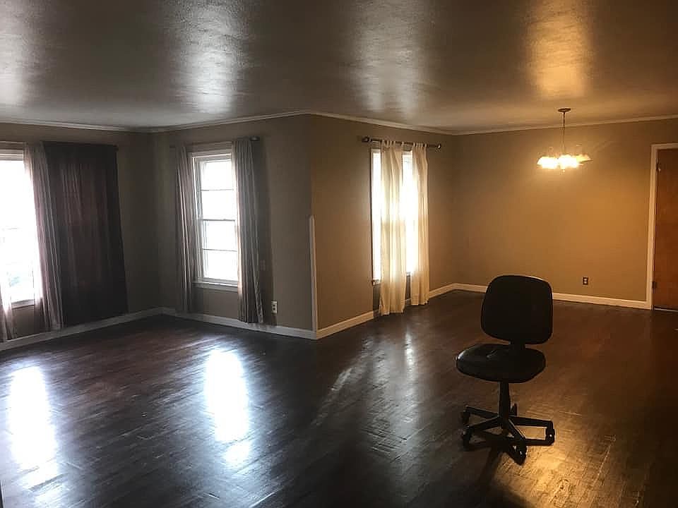 1st image of 414 Wilma St