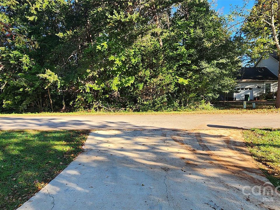 1st image of 0 Campbell Ave W