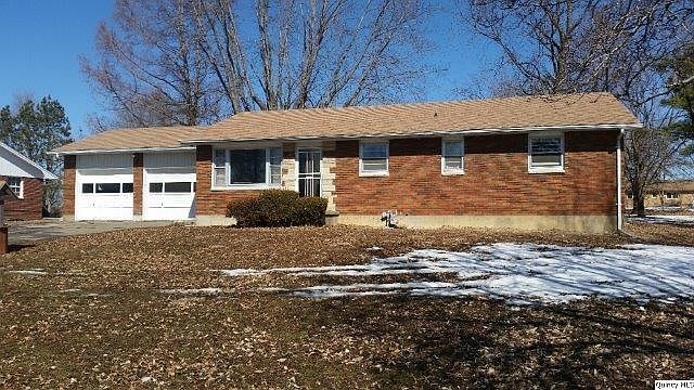 Home for Sale in Quincy, IL $129,900