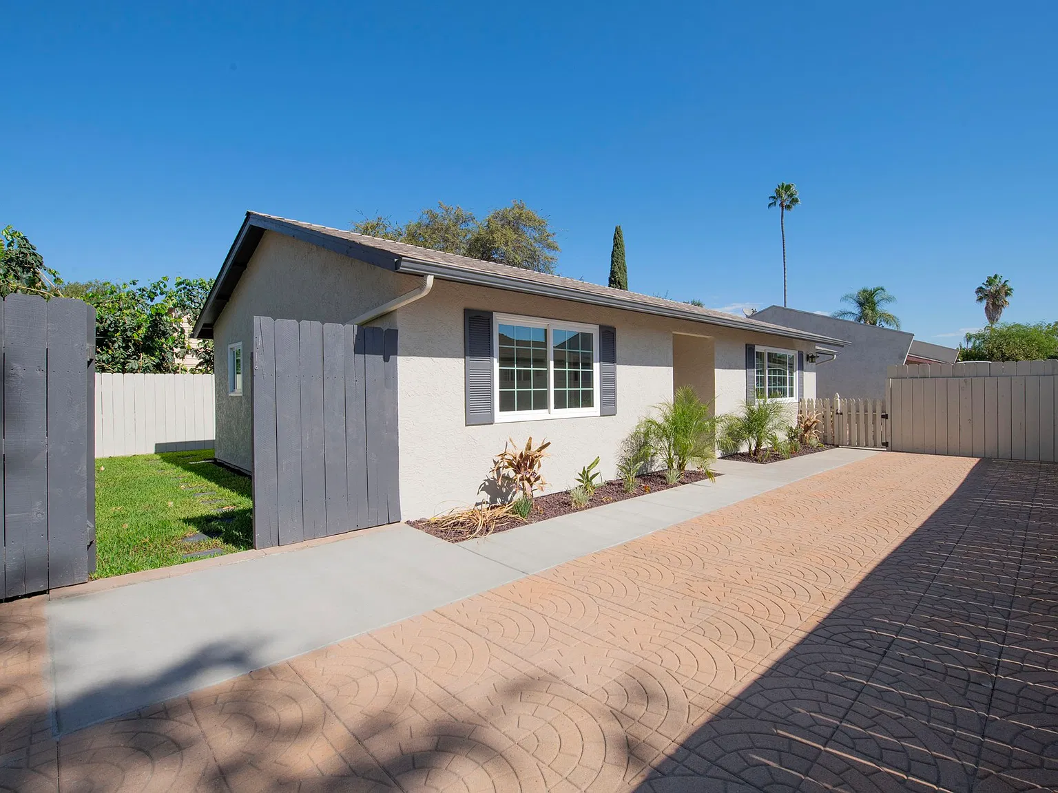 2 bed, 1000 sqft, $3,000 — Photo 4