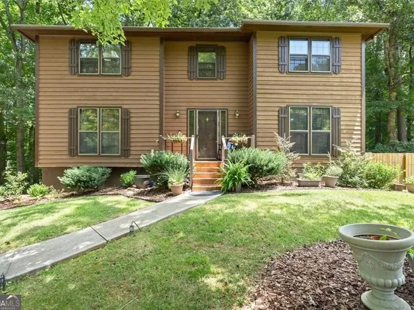 3973 Guilford Ct NW, Lilburn, GA 30047