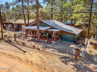 2882 Center Rd, Overgaard, AZ 85933