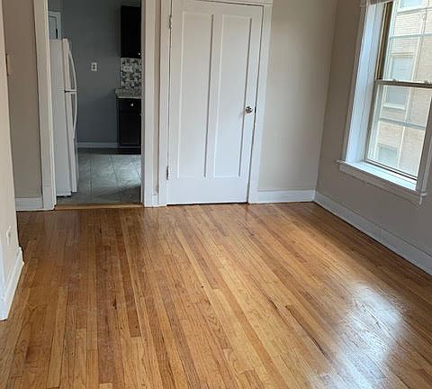 2nd image of 6341-49 N Magnolia Ave #6341-49