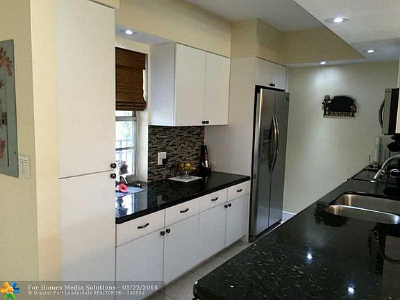 3rd image of 3000 N Palm Aire Dr APT 205