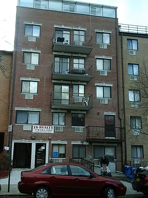 Rented by 18 REALTY | media 32