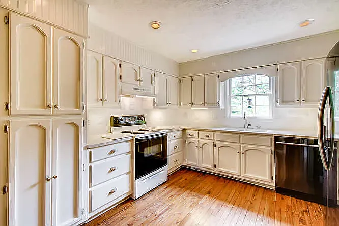 4530 Nantucket Dr SW — Photo 4