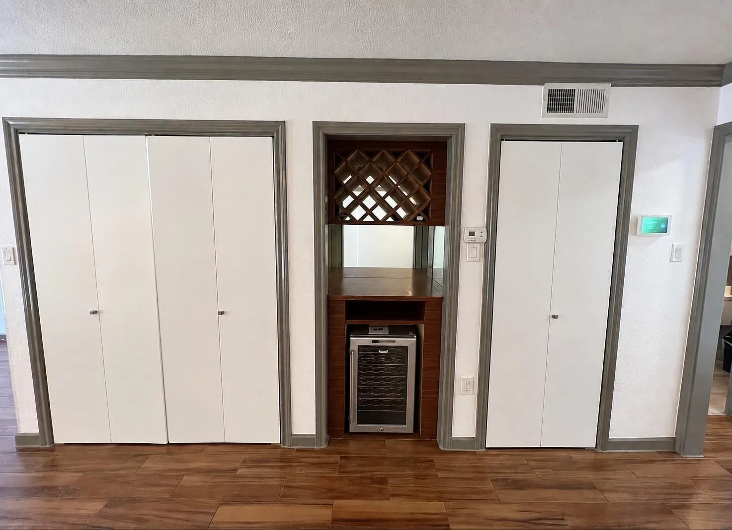 2 bed, 2.5 bath, 1364 sqft, $1,900 — Photo 4