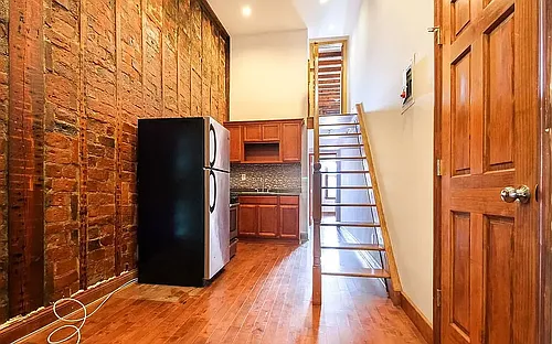 223 Knickerbocker Ave #3R Photo 1