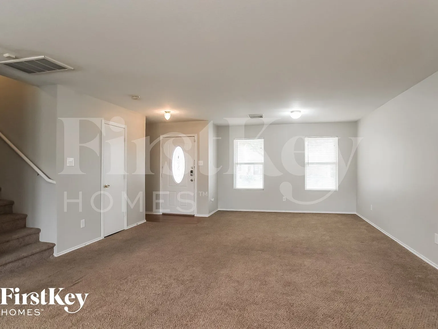 3 bed, 2.0 bath, 2328 sqft, $2,230 — Photo 3
