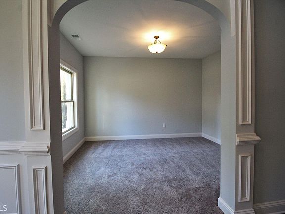5th image of 2101 Sableshire Way SE #19