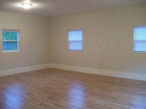 4th image of 187 E Capital Peak Dr
