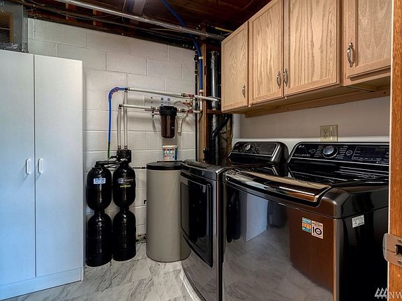5th image of 717 SE 6th St