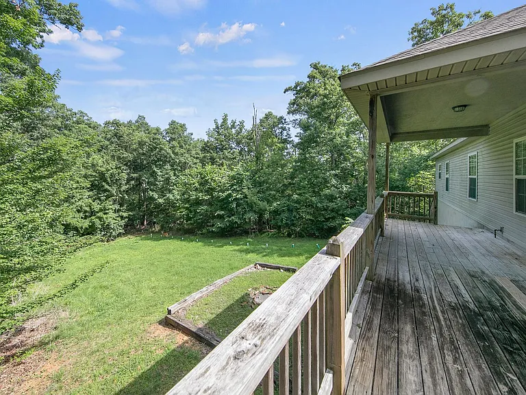 9 Monmouth Dr — Photo 16