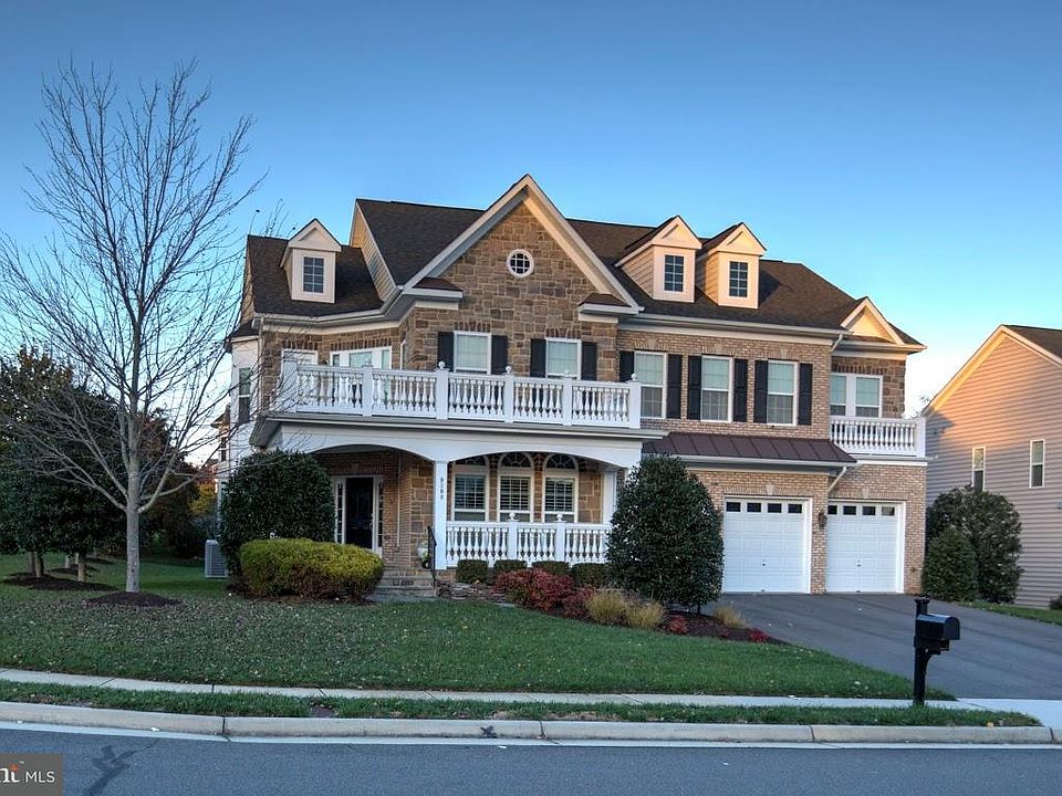 1st image of 9300 Castle Hill Rd