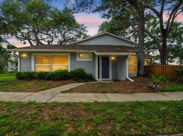 14732 Morning Dr, Lutz, FL 33559