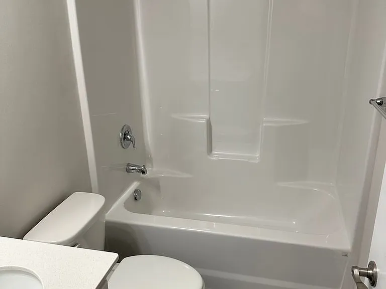 2805 Plantation Way — Photo 6