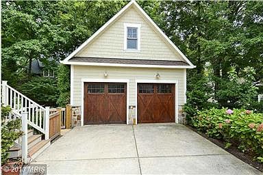 2nd image of 3021 N Underwood St
