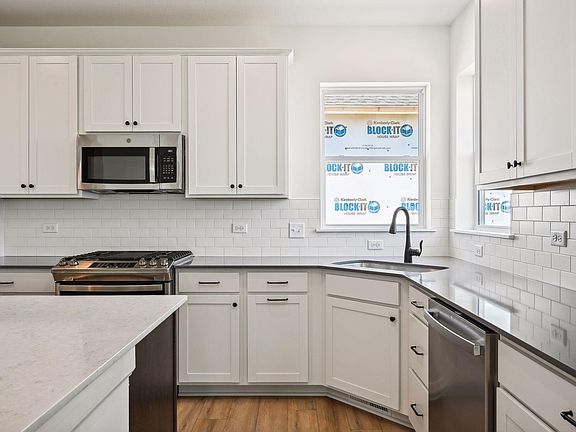 6th image of this home